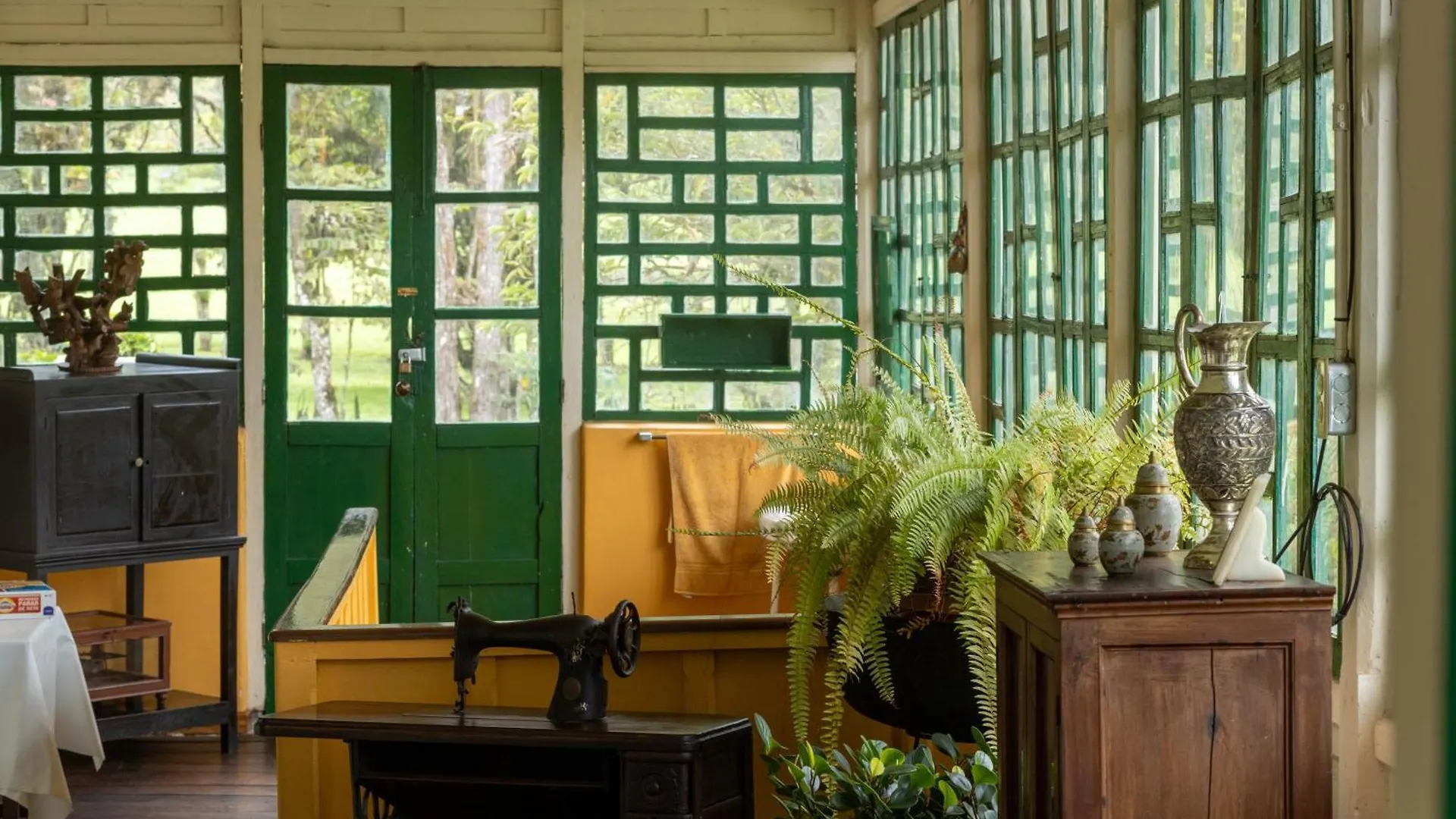 Niebli Historical Farm And Lodge At Pululahua Volcano Hotel Quito
